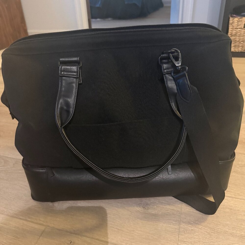 Beis The Weekender